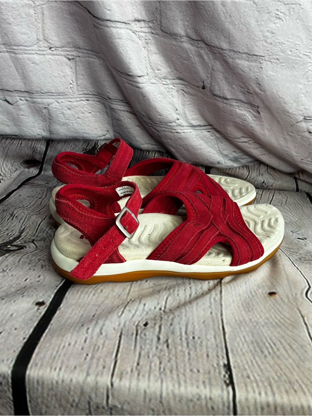 Ryka Red Suede Lightweight Women's‎ Sandals